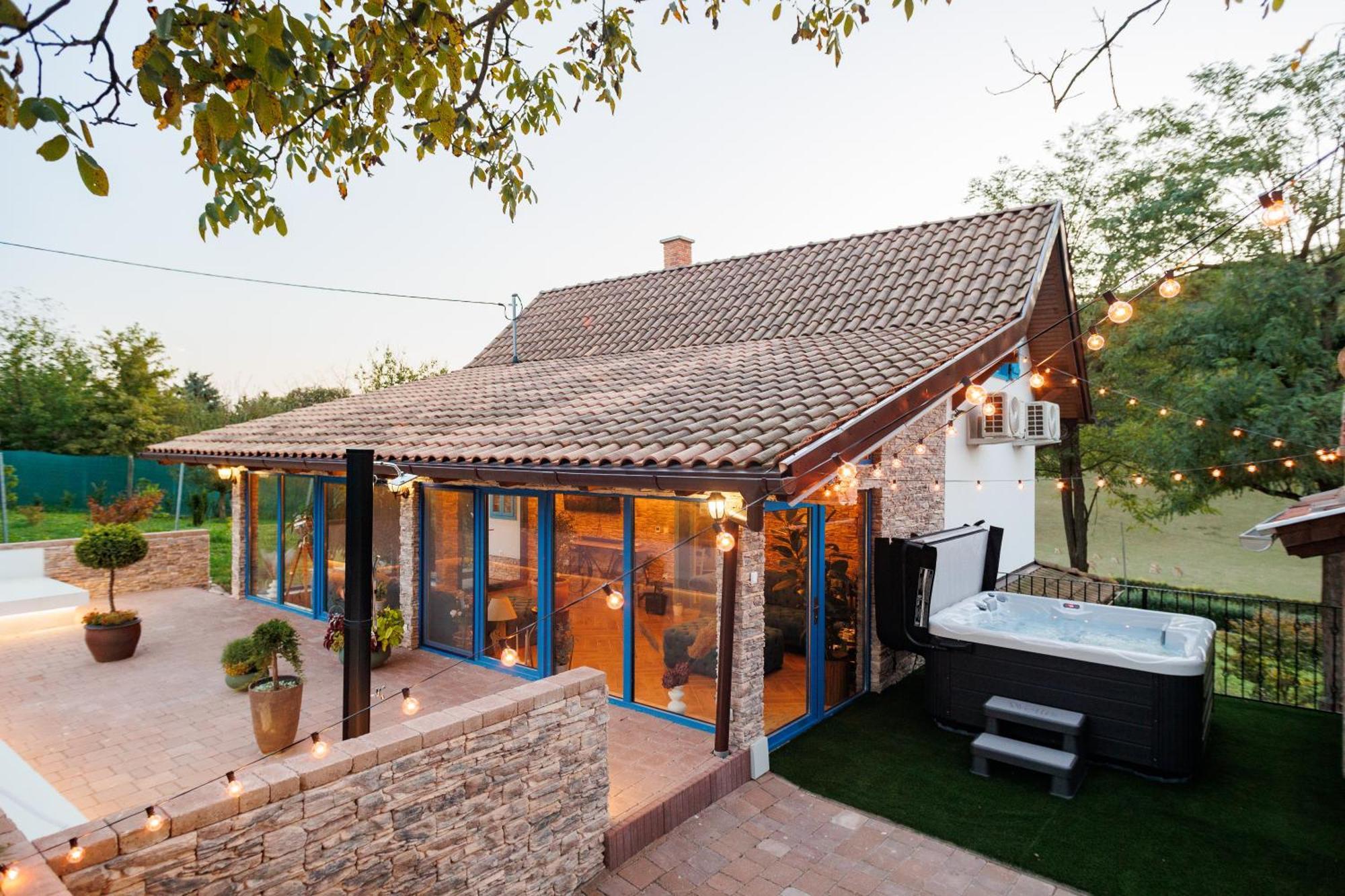Feszek Villa Zalaegerszeg Exterior foto